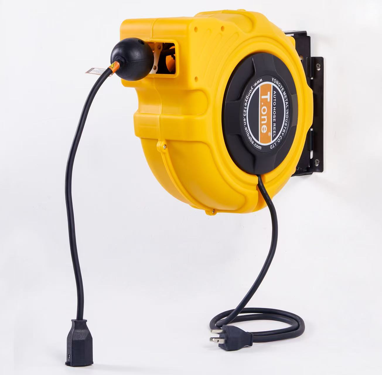 Wall Mounted Automatic Retract - مراجعة Electric Reel وسعره