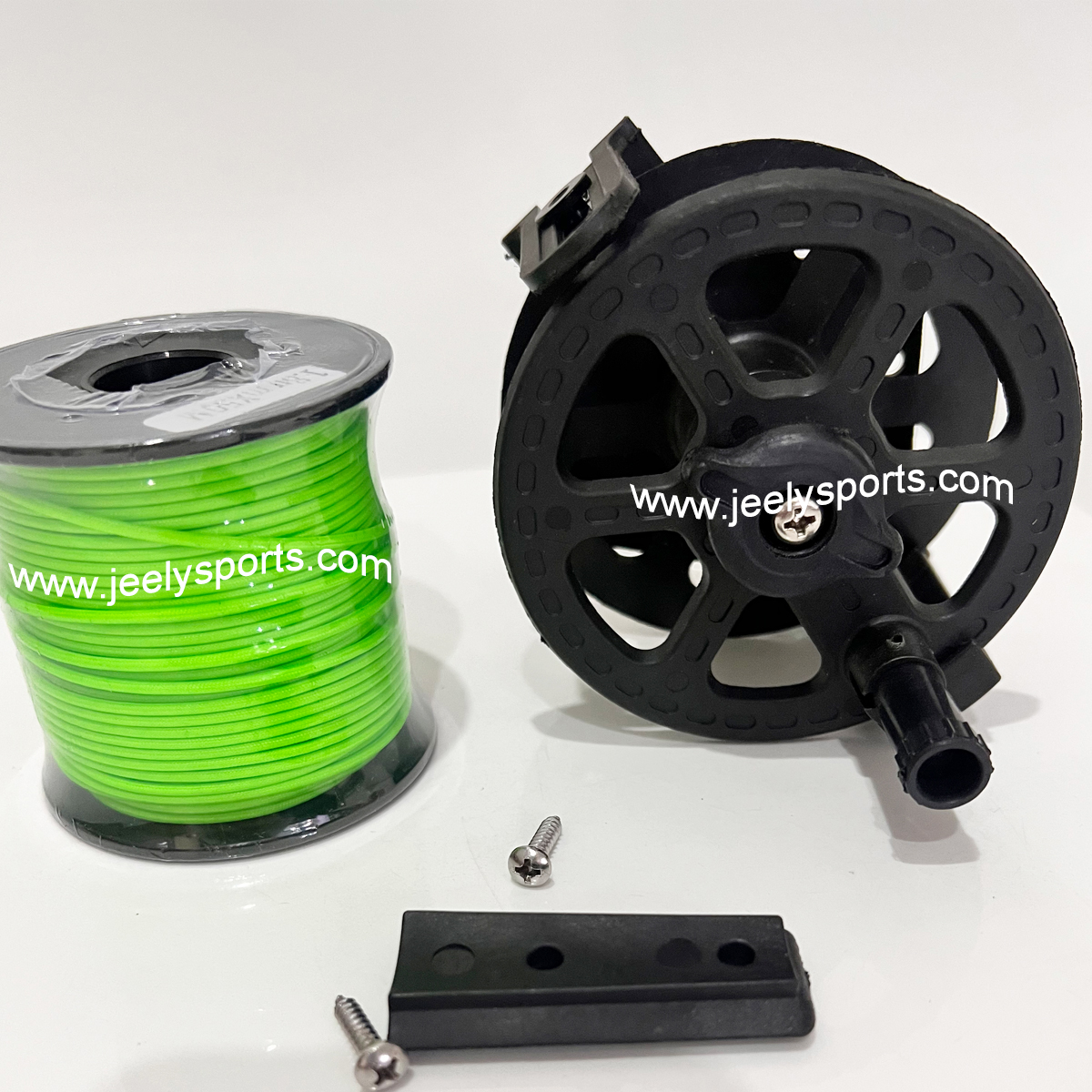 Wooden or Metal Spearfishing R - مراجعة Trolling Reel وسعره